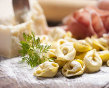 Charger l&#39;image dans la galerie, TORTELLINI - Fromage 800g - Fromagerie Roy
